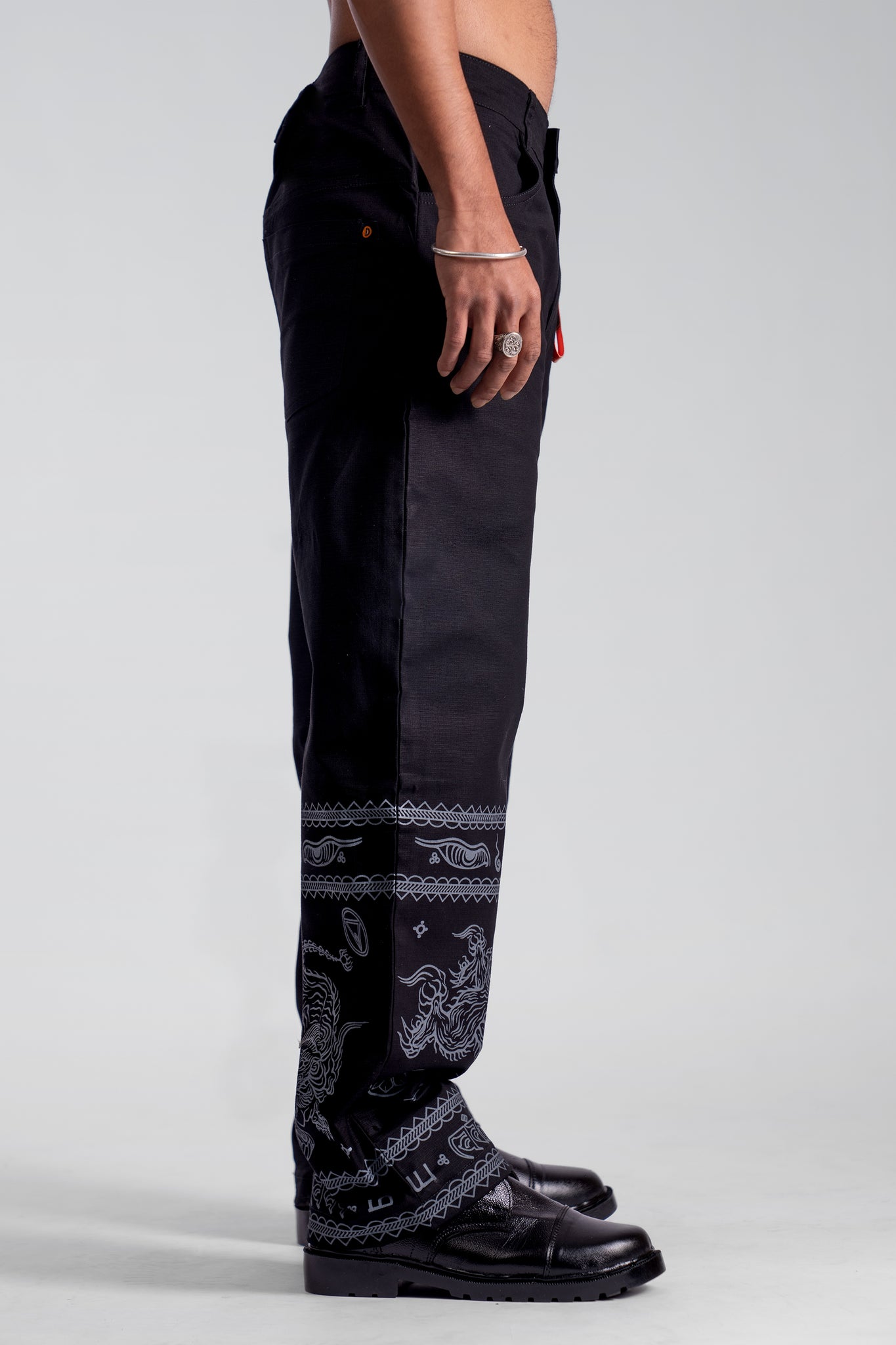 Gaya Noir Pants